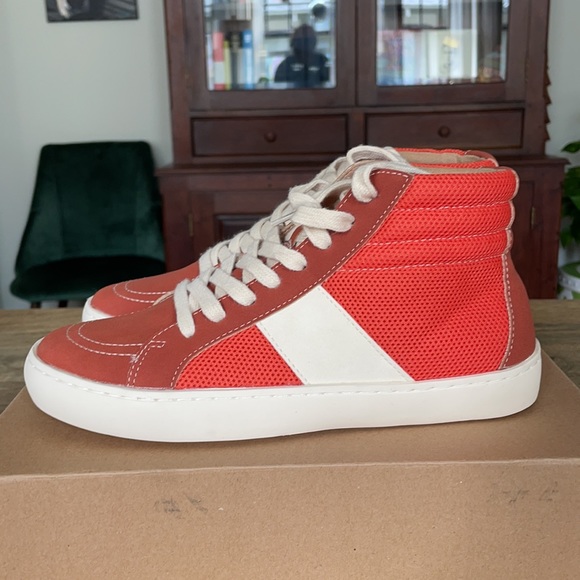 NWT High Top Sneaker - Picture 2 of 3